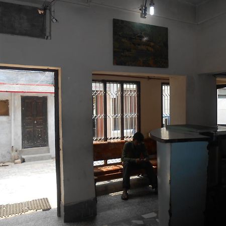 ماثورا Gaurav Guest House المظهر الخارجي الصورة